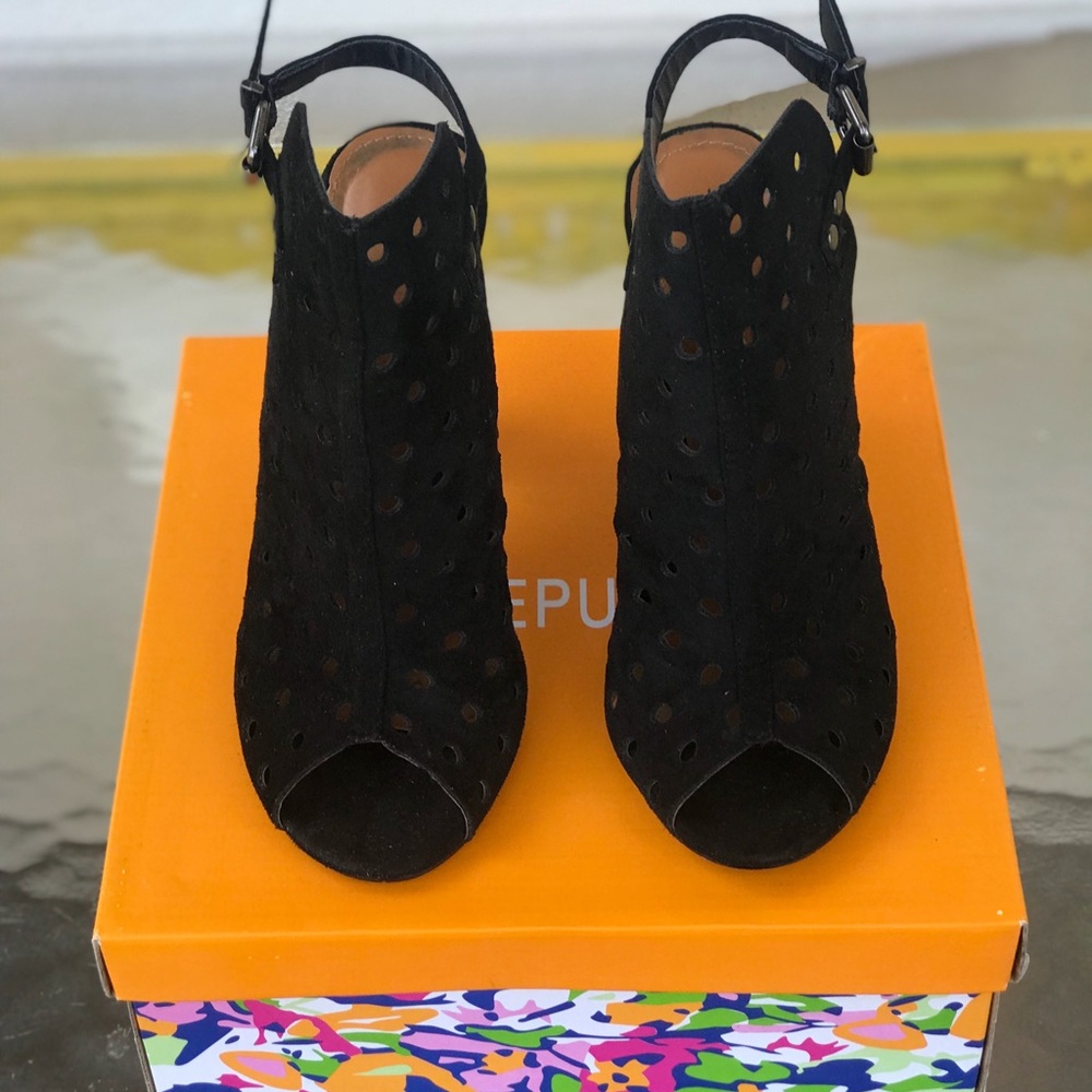 🔥Shoe Republic LA Peep Toe Heels 🔥 - Picture 3 of 7